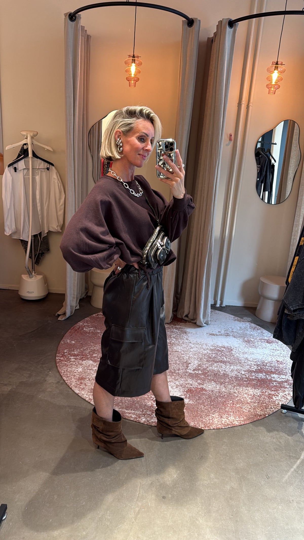 Brown knit wide sleeves
