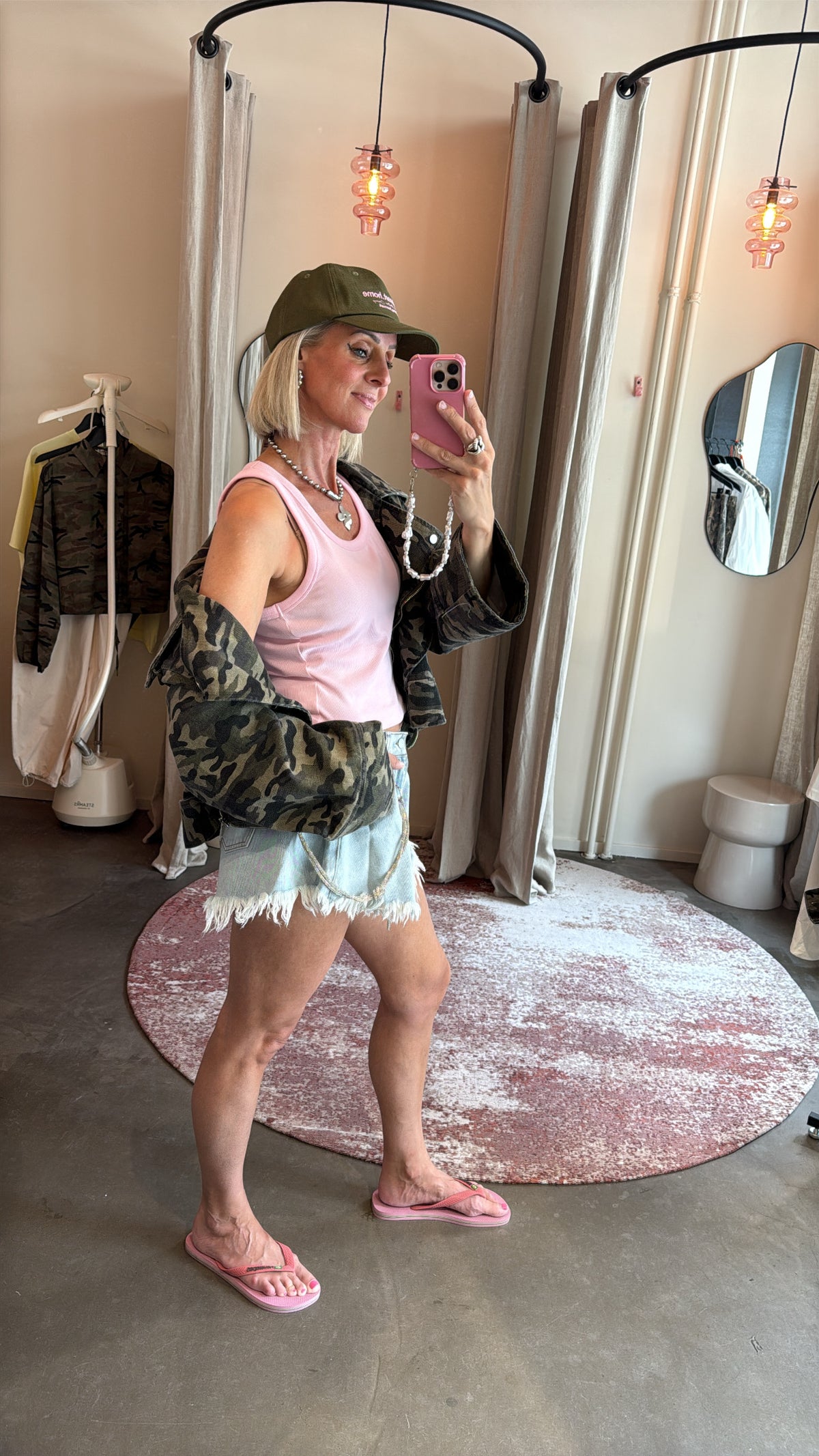 Ultra-short light denim
