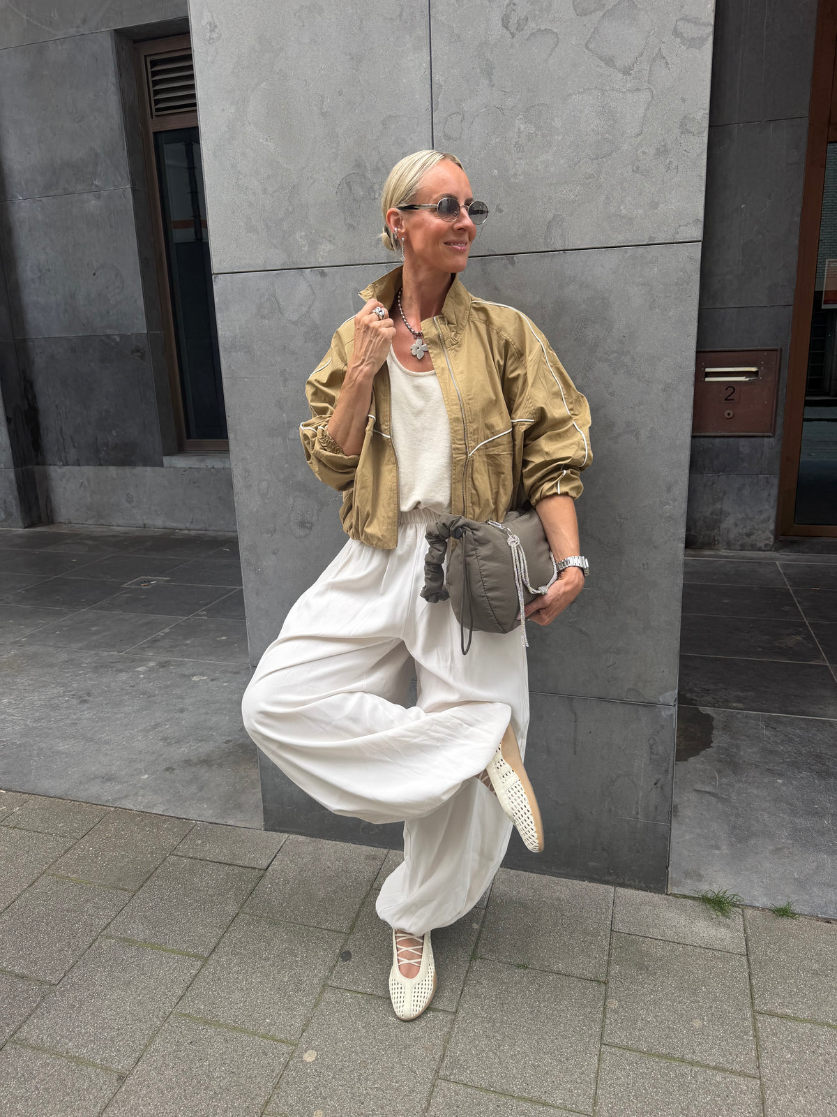Puff pants off white