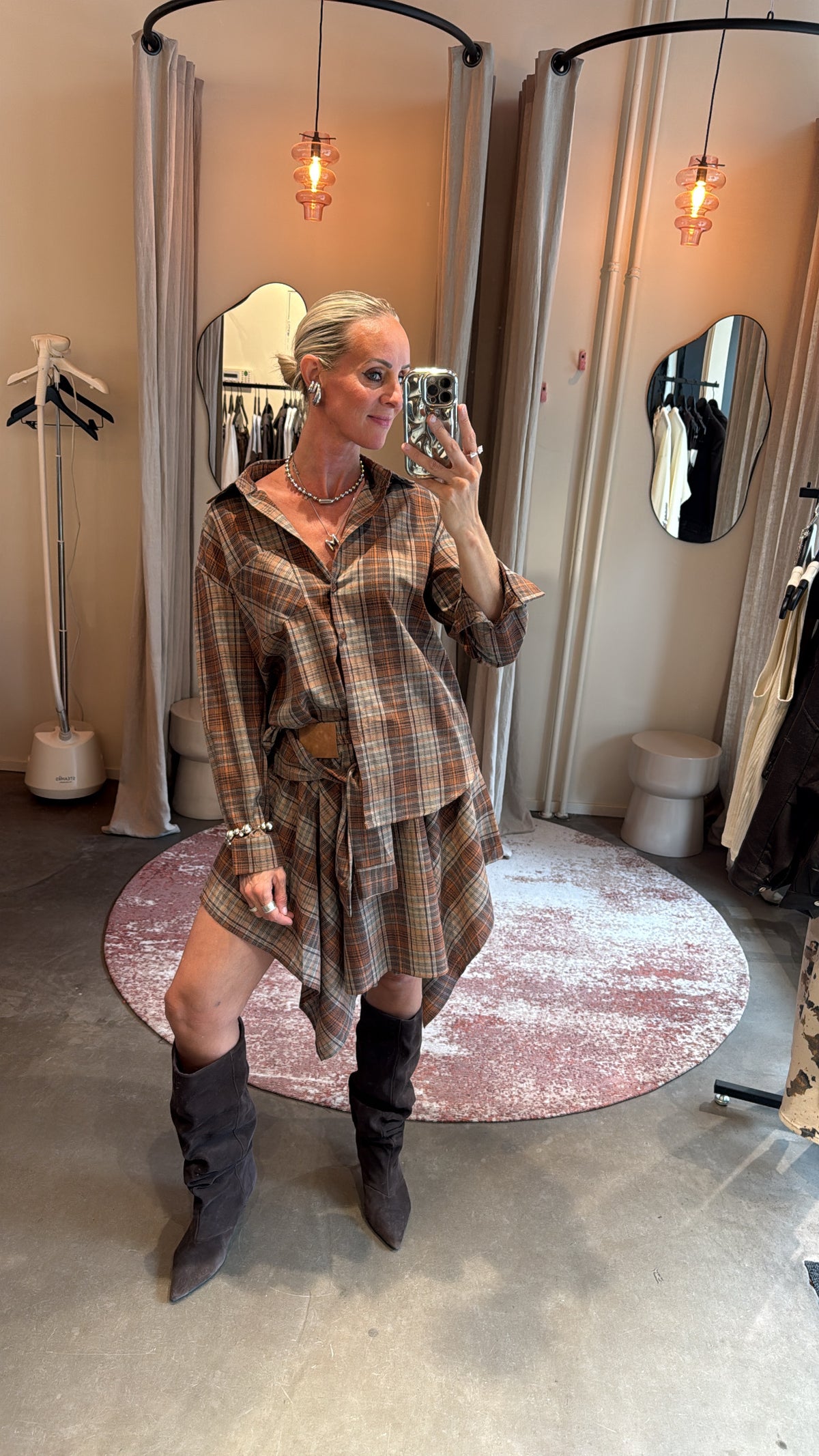 Checked blouse brown