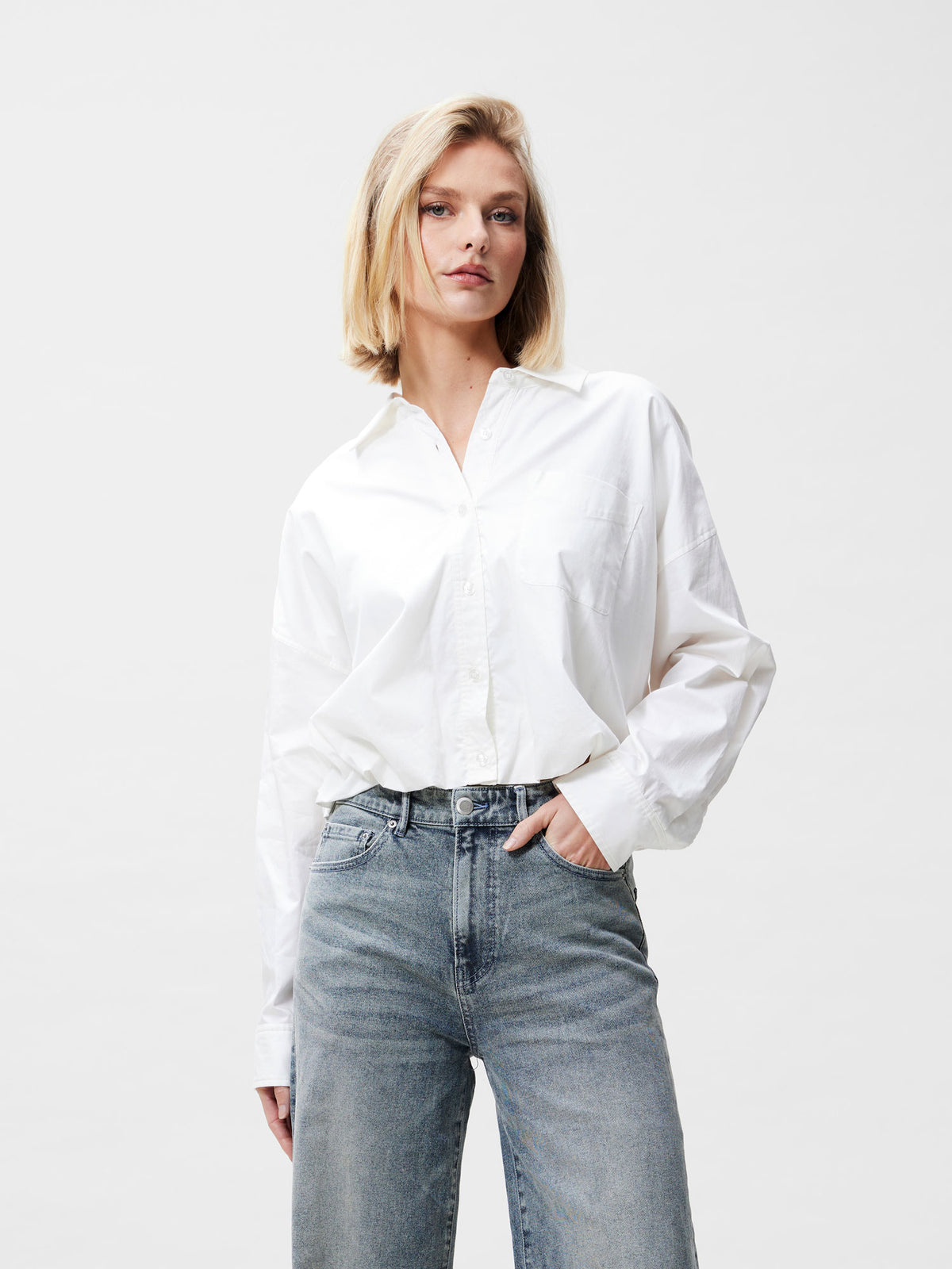 Catwalk Junkie - Tuck in blouse white