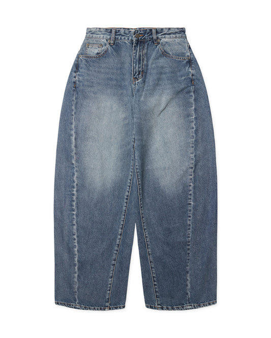 woodbird vega light jeans, flatlay vooraanzicht met washed effect en naden