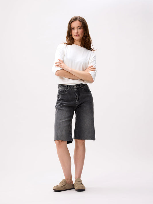 Catwalk Junkie - Loose fit jorts dark grey