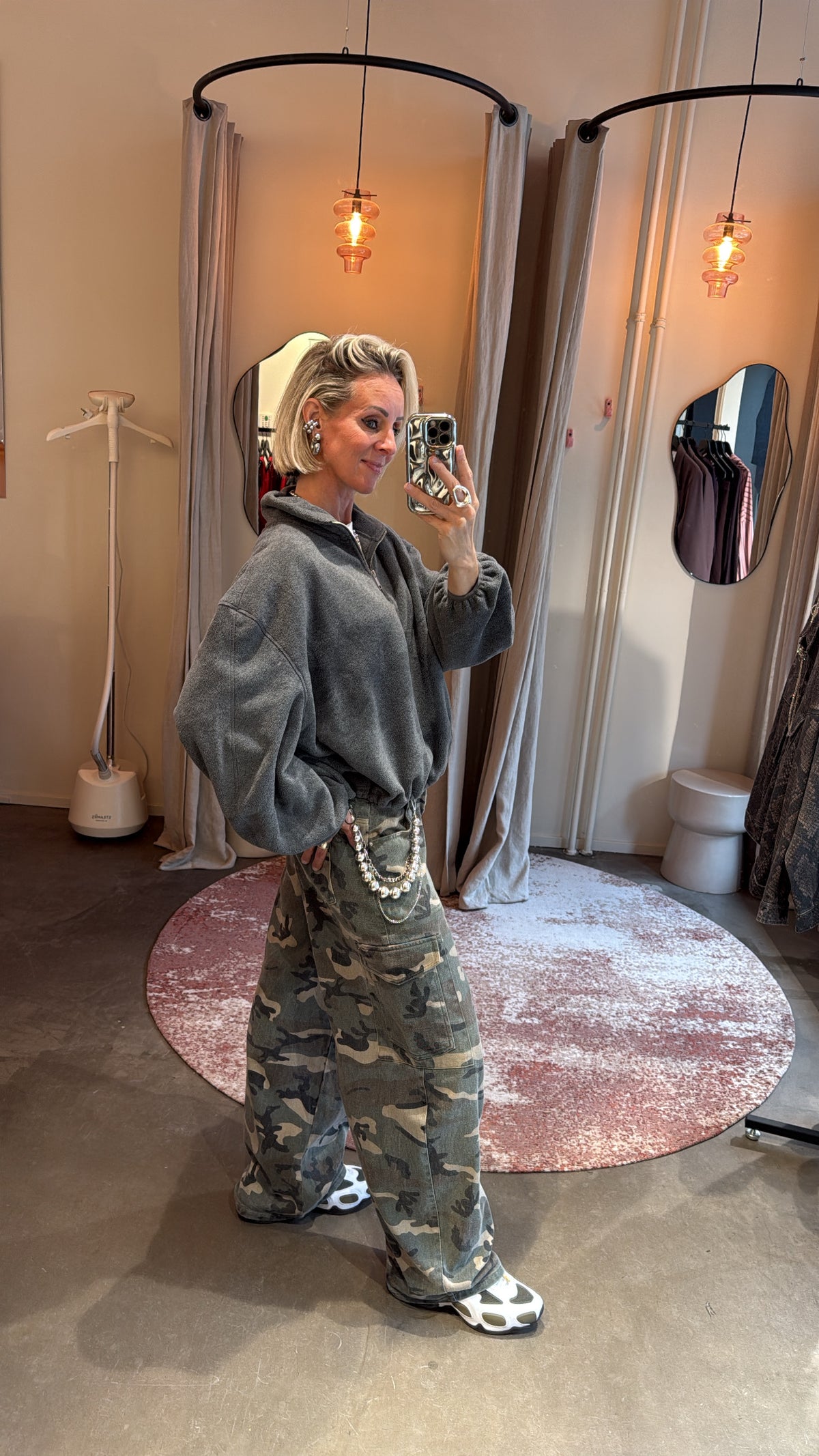 Baggy camo jeans