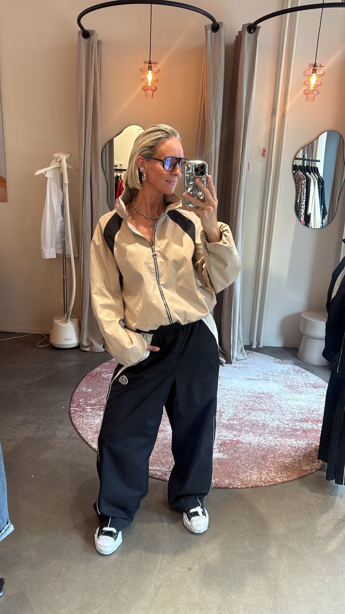 Sporty jacket beige/black