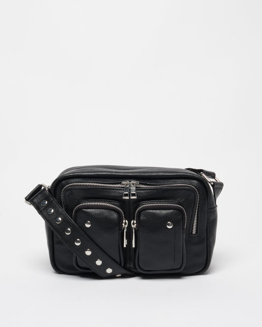 ellie air 1 black van núnoo, leren tas met voorvakken en studs op de band