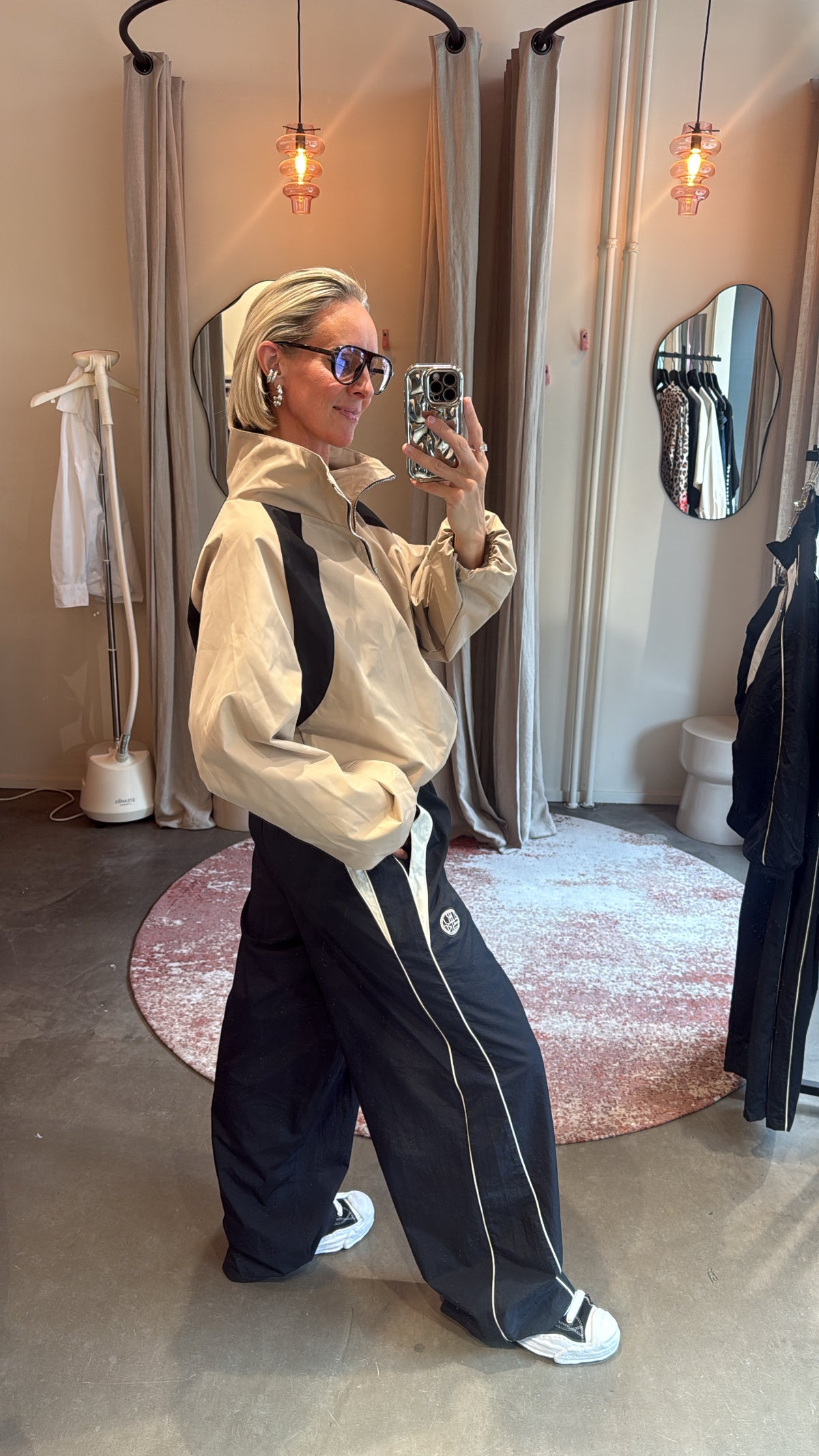 Sporty jacket beige/black