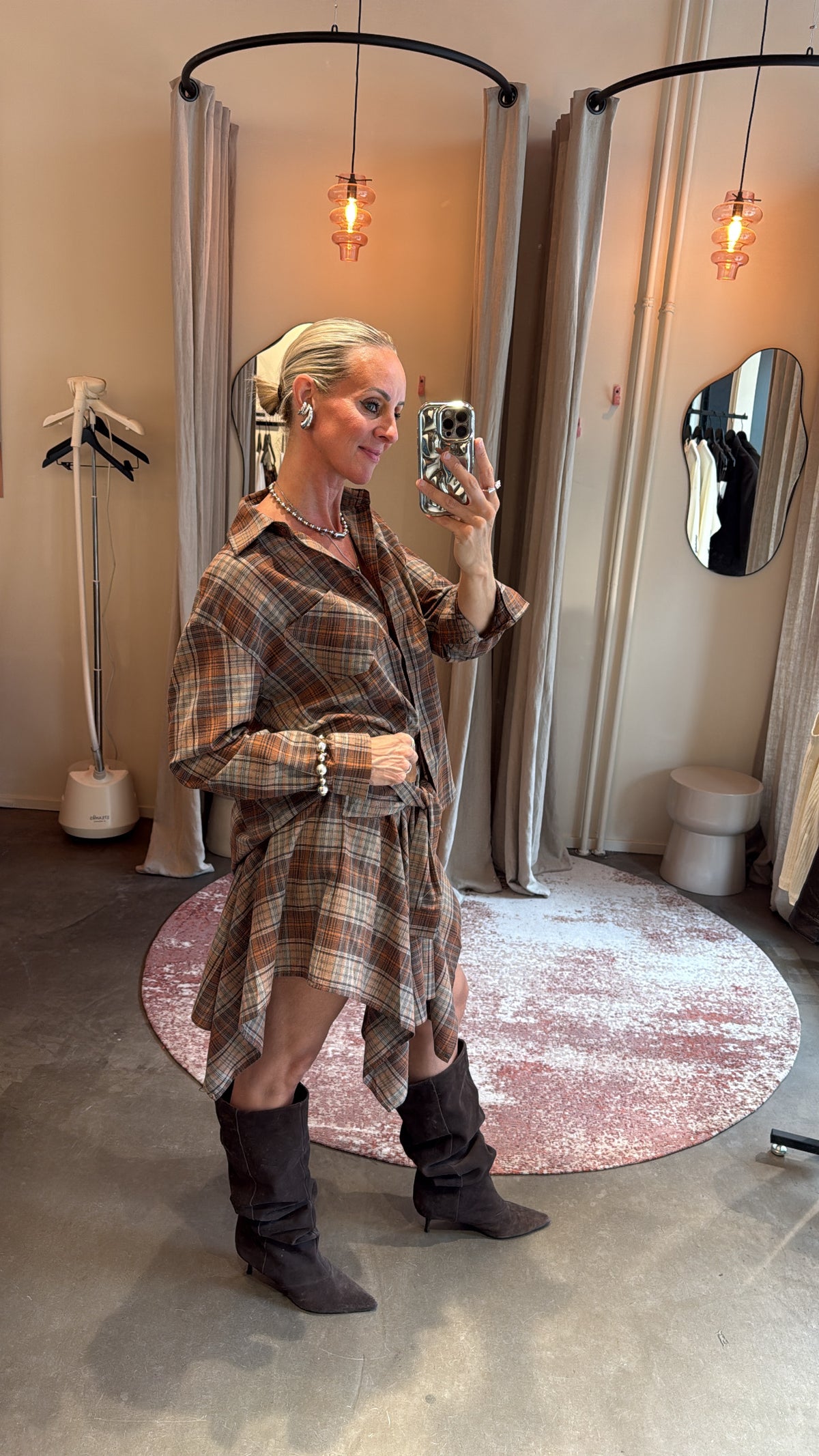 Checked blouse brown