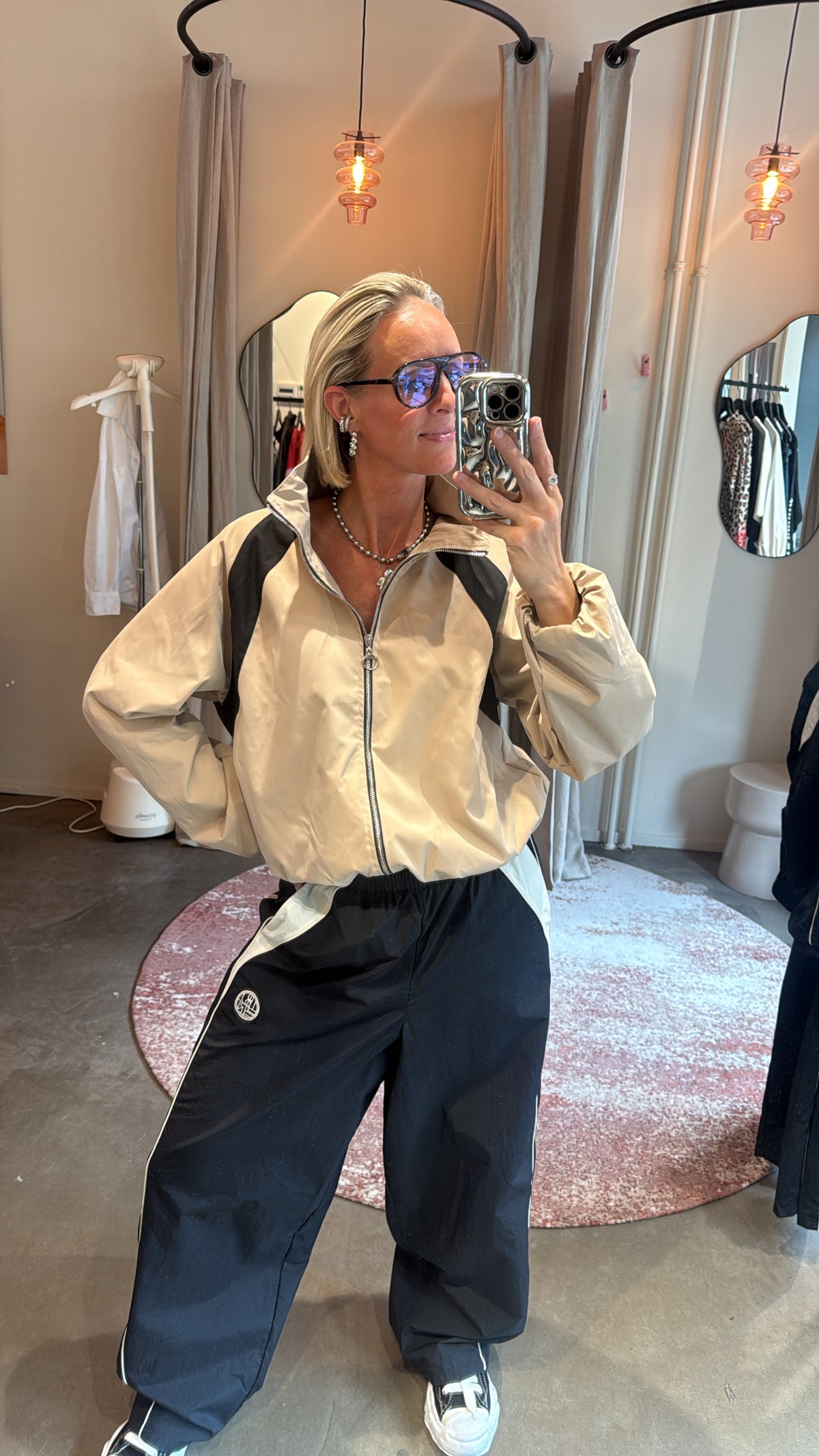 Sporty jacket beige/black